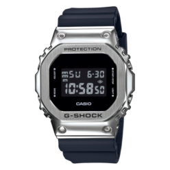 Часы Casio GM-5600-1